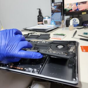 MacBook Pro A1990 Battery Replacement: Solving Power Issues
