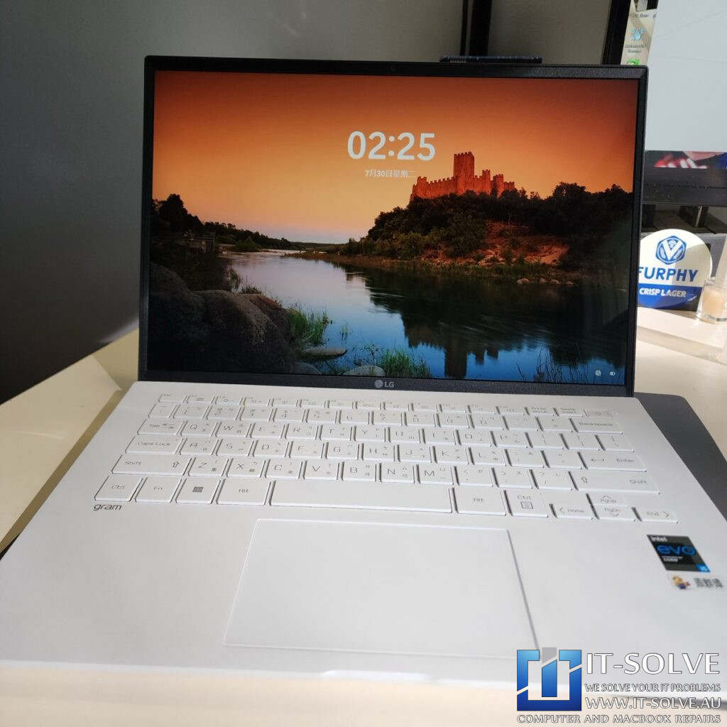 LG Gram Screen Repair: Fixing Colorful Lines and Cracks