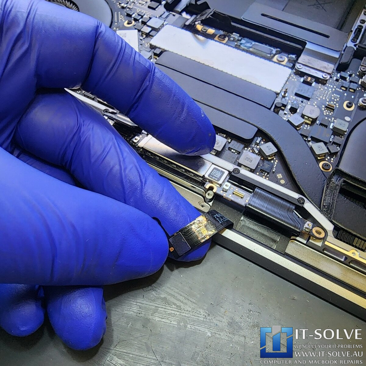 MacBook Pro A1707 Backlight Repair