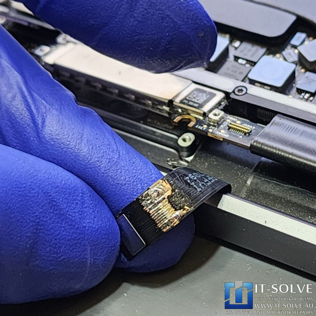 MacBook Pro A1707 Backlight Repair