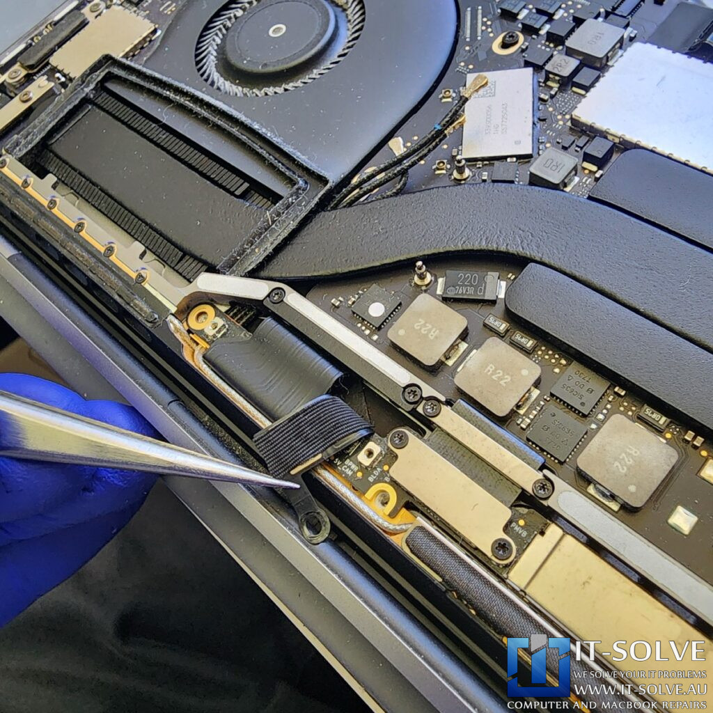 MacBook Pro A1707 Backlight Repair