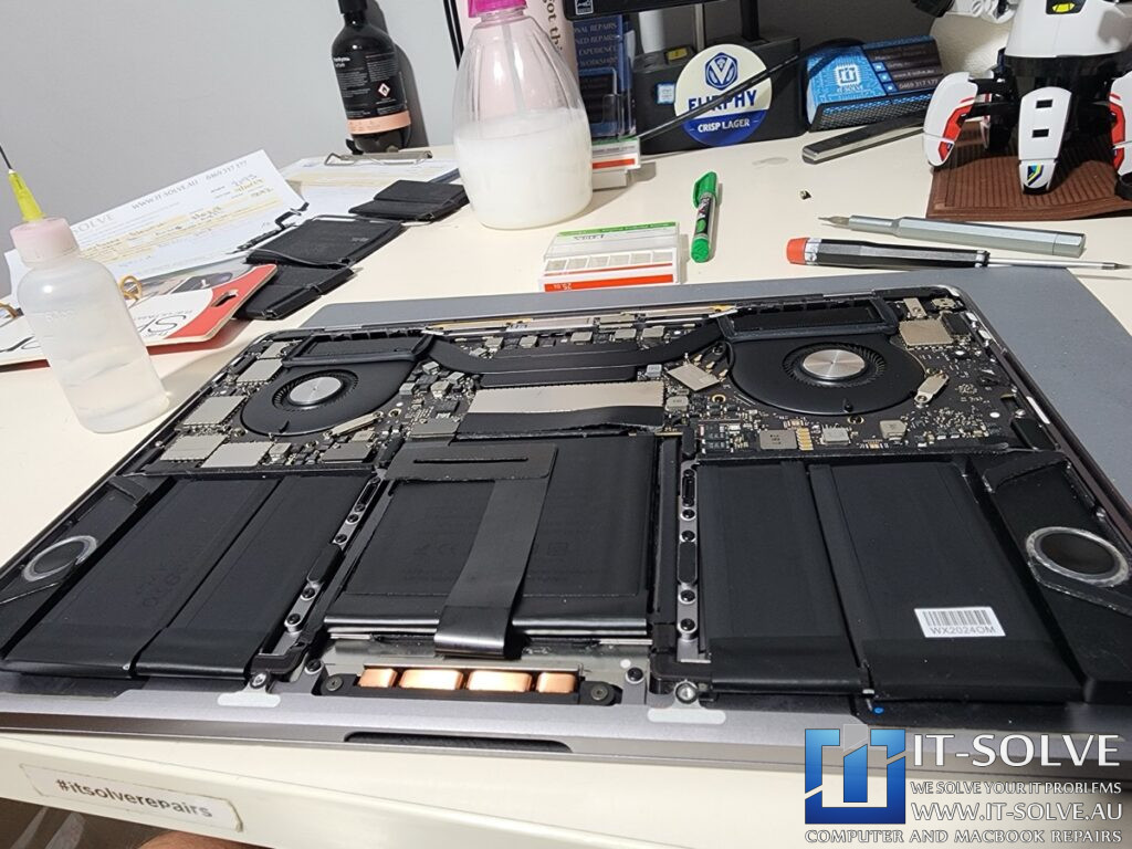 MacBook Pro A1707 Battery Replacement