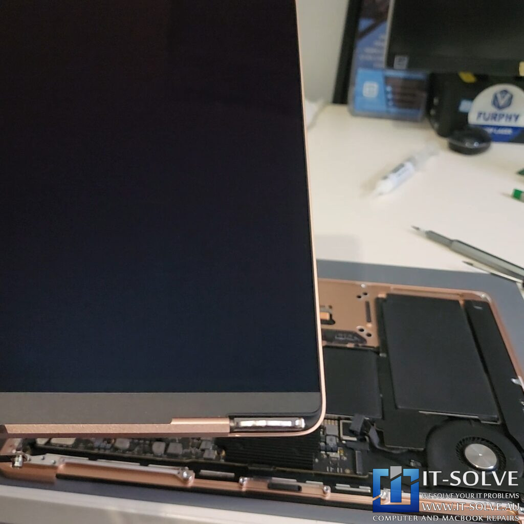 MacBook Air A2337 Cracked Screen Repair