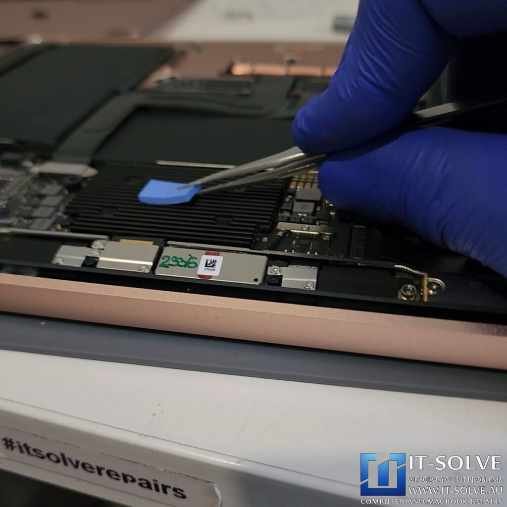 MacBook Air A2337 Cracked Screen Repair