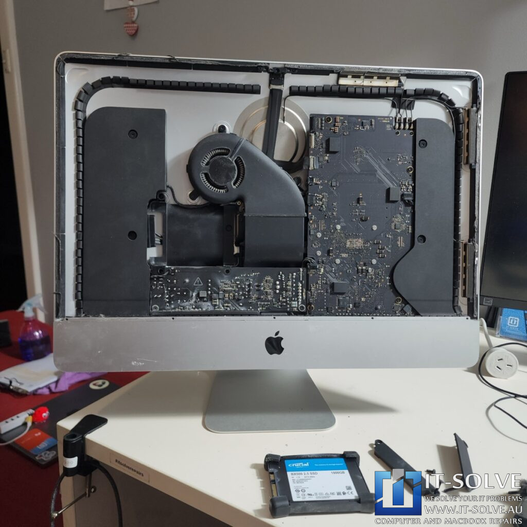 2017 21.5" iMac laggy and overheating