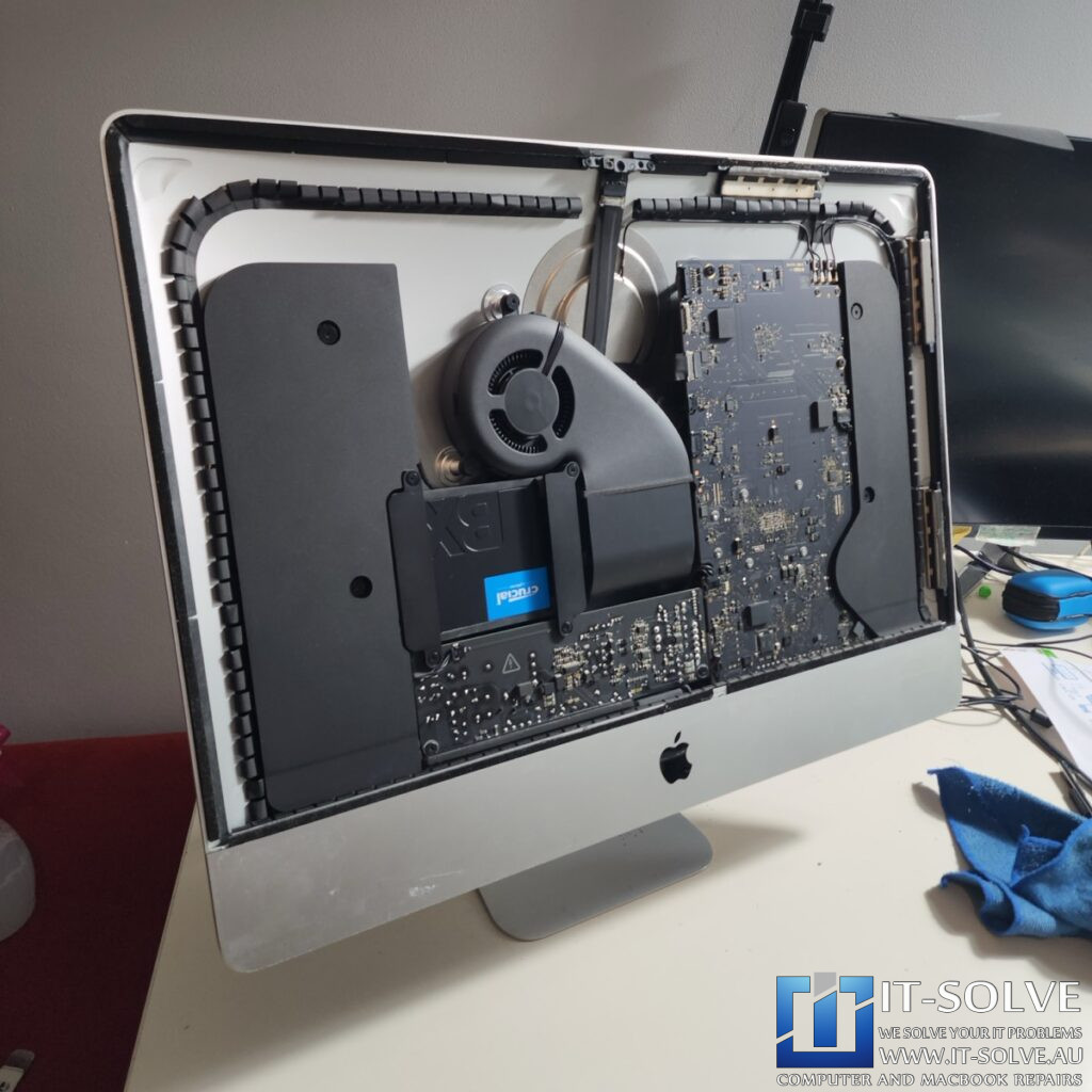 2017 21.5" iMac laggy and overheating