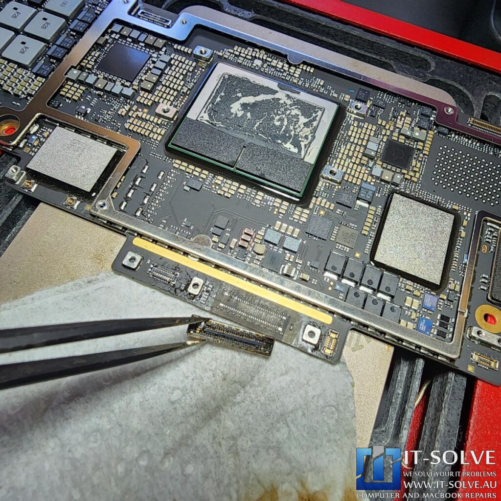 MacBook Air A2681 Not Turning On – Logic Board and Screen Connector Repair