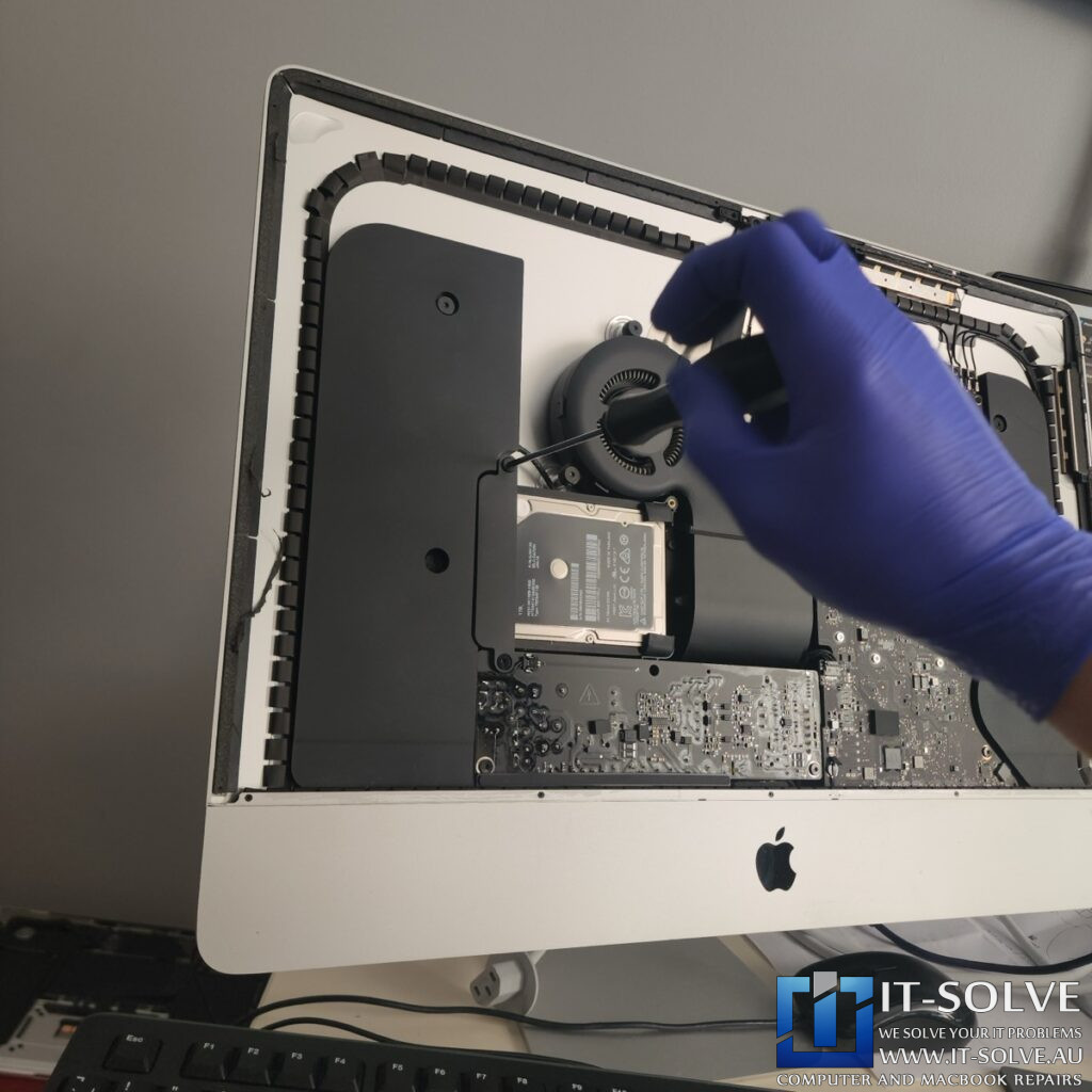Slow 2015 iMac Repair – Resolving Performance and Loading Issues