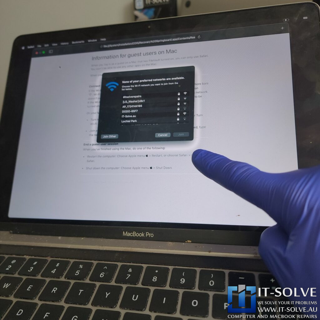 MacBook Pro A2338 Screen Replacement